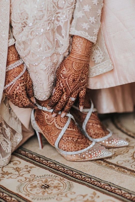 Mehndi Petals