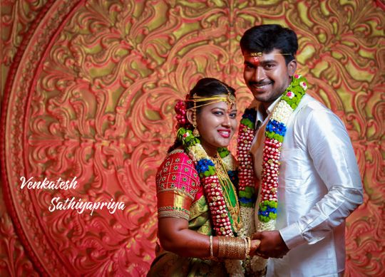 The Wedding Salad: Siddhi & Sanjay: Iskon Temple, Mumbai | Tamil Brahmin  Weddi