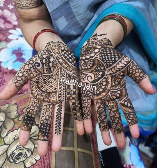 Intricate Floral Mehndi Designs for Hands*Stylish Mehndi Henna Designs*MatrojMehndiDesigns  - YouTube