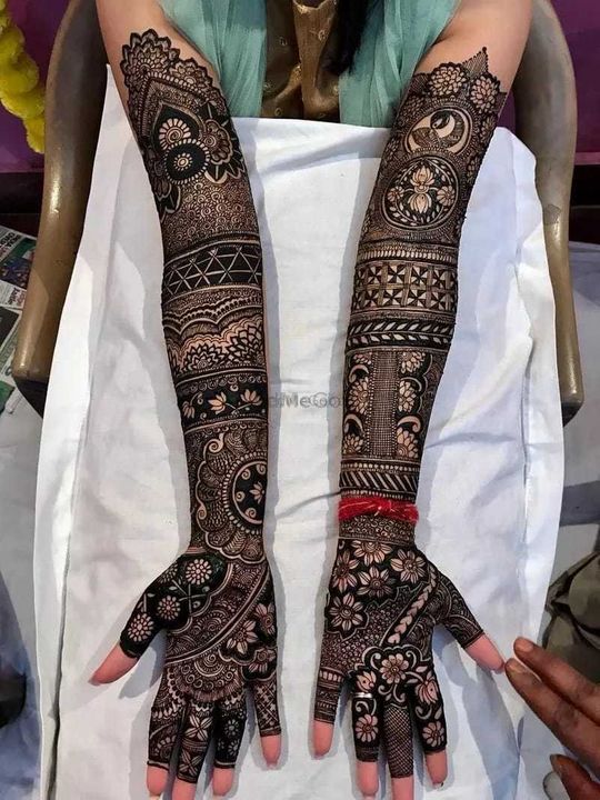 7 Gorgeous Back Hand Mehndi Designs For Festivals And Events | Beauty Buzz  News, Times Now