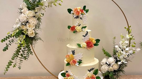 Order Luxury Brand Cakes in Gurgaon, Delhi- TheBakers