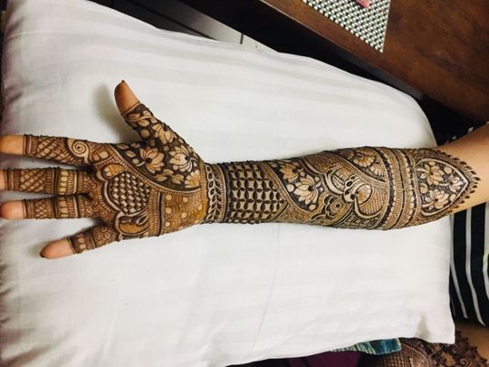 Indian henna/mehndi design with initials for @neha922mittal . . We are now  open for bridal bookings. . For bookings: 9284674522 . . #pu... | Instagram