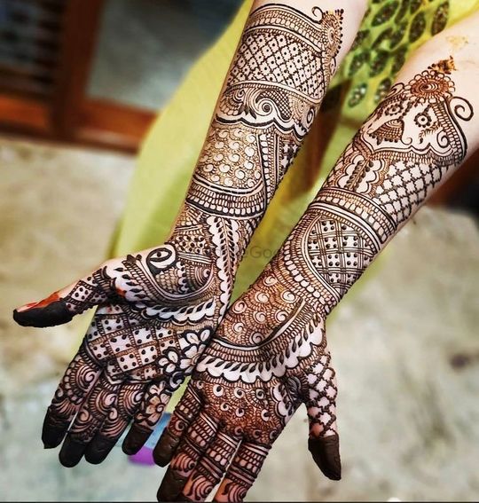 7 Beautiful Bridal Mehndi Designs We Found on Instagram | by Sanskriti  Khanna | Medium