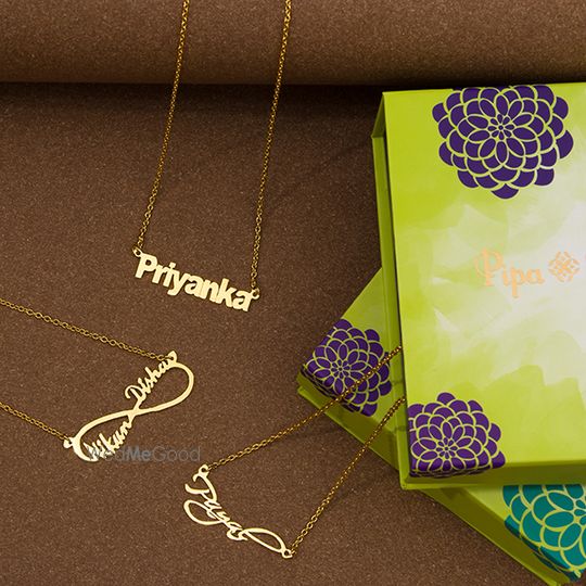 Pipa bella name chain top