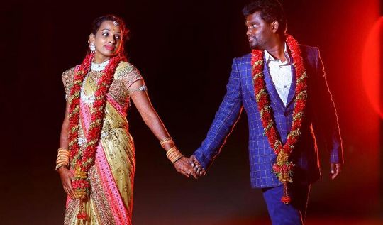 Best candid wedding photographers in chennai Tamilnadu wedding photos takes  a speaci… | Pakistani wedding photography, Candid wedding photographer,  Bride photoshoot