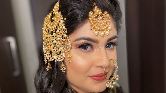 The Face Palette by Lekshmi Menon - Makeup Artist - Kadavanthra