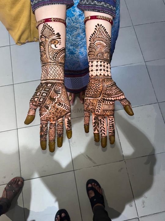 Best Mehandi Artist in Rishikesh - #1 Bridal Mehandi Designer