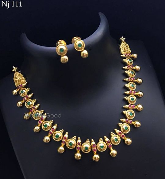 Ads and hot sale antique jewellery