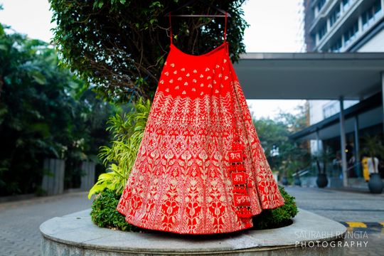 Embroidered Bridal Lehenga at Rs 6500 | Embroidered Bridal Lehengas in  Kolkata | ID: 17818443288