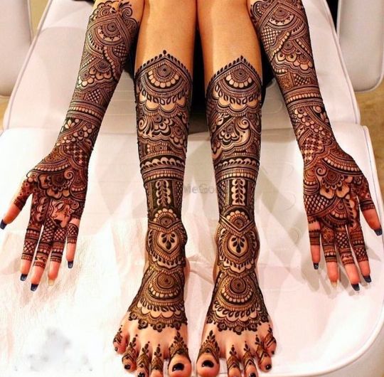 Wedding Mehandi Designer in East Delhi 9990765694, Jaipuri Mehandi Artist  in East Delhi,Bridal Mehandi Designer in Delhi,Ethnic Bangles in East Delhi