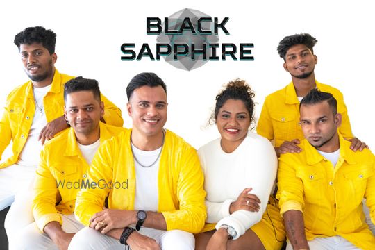 Black sapphire deals band