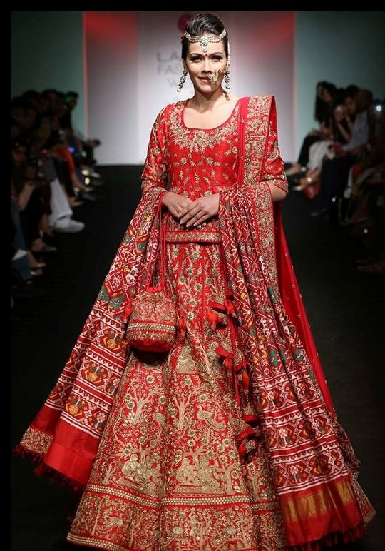 Designer Party Wear Lehenga in Delhi at best price by Jalan Suits