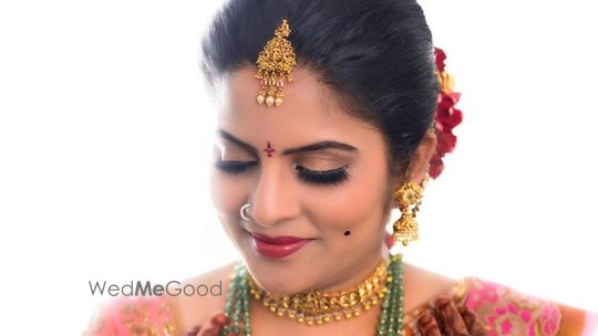 Best 40 Bridal Makeup Artists in Vijayawada - Prices & Reviews Best 40 Bridal Makeup Artists in Vijayawada - Prices & Reviews