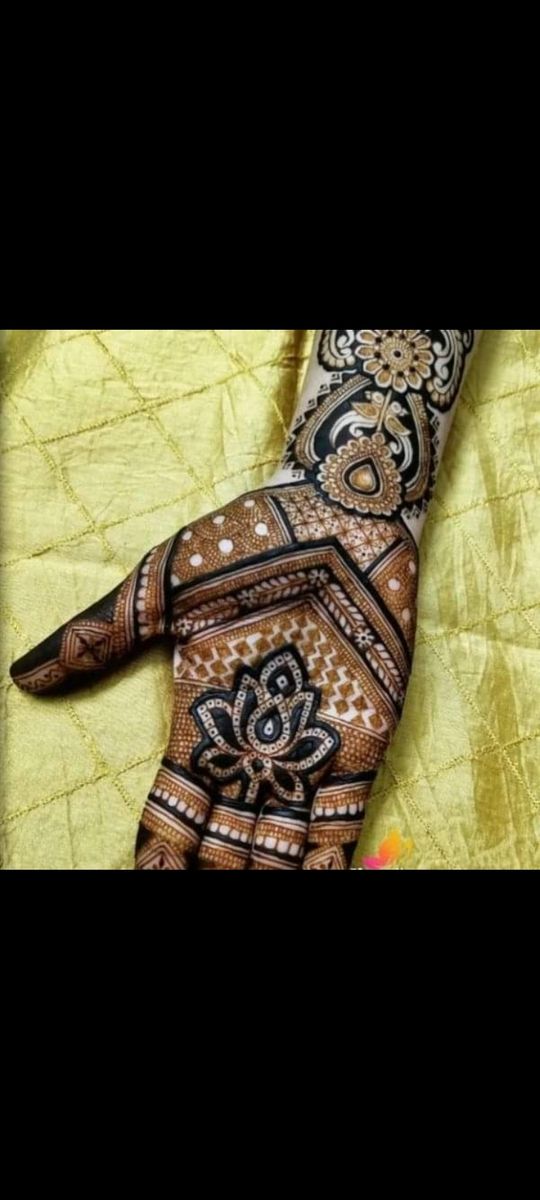 Ayesha Mehendi Artist - Mehndi - Pune University - Weddingwire.in