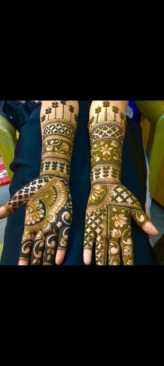 Javeriya Ayesha Mehndi Artist, Bangalore. Best Mehndi Artists in Bangalore.  Mehndi Artists Price, Packages and Reviews | VenueLook