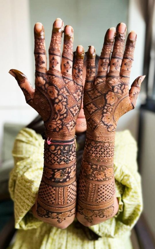 Very Simple Mehndi Designs for Beginners