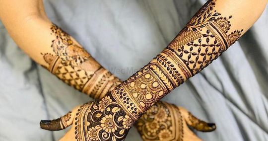 Beautiful and Simple Mehndi Designs For Foot - Mehndi Designs: पैरों की  मेहंदी के इन डिजाइन्स को देख लगवाने का करेगा मन, रचने के बाद लगते हैं बेहद  सुंदर, लाइफस्टाइल न्यूज