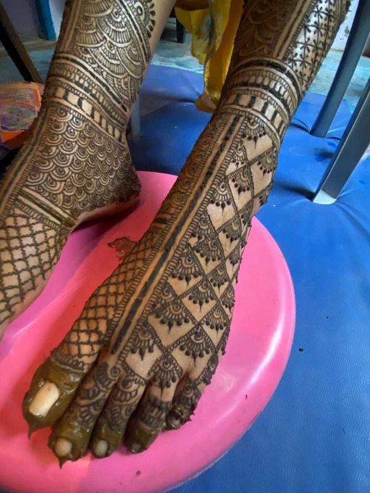 Easy arabic feet mehndi design by 9T9 Arts. Subscribe my YouTube channel  for more video tutorials. Channel link in bio. . . . . . #9t9arts… |  Instagram