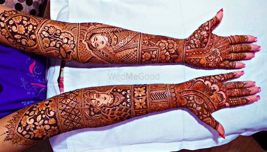 Professional Mehndi Artist Services In Ayodhya, Kanpur