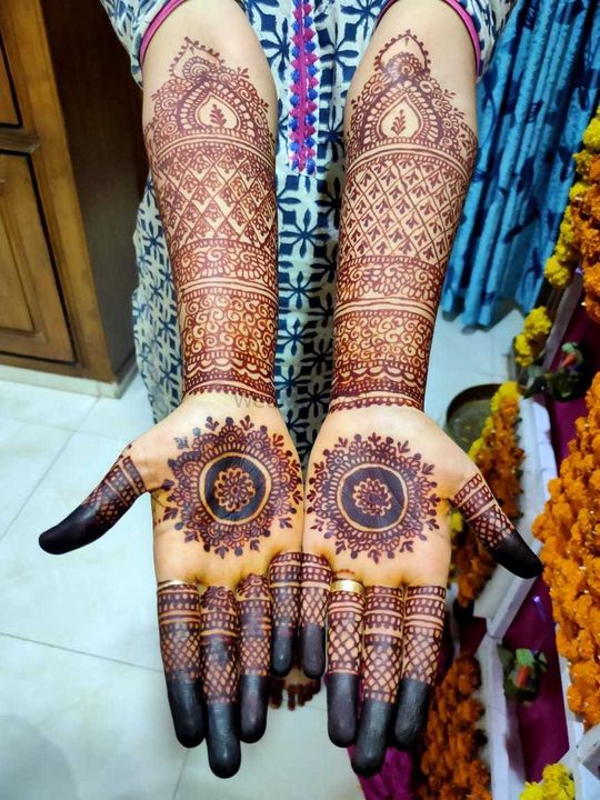 Mehndi Artist in My Subscribers List - YouTube