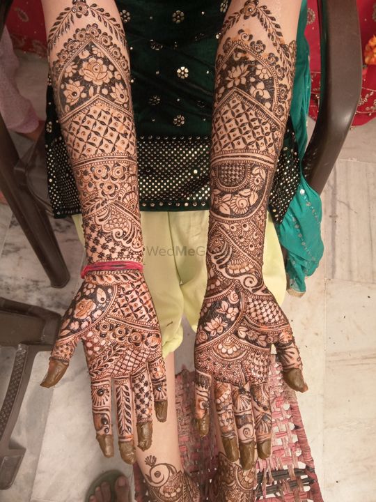 10+ Special Mehndi Designs For Karwa Chauth 2023