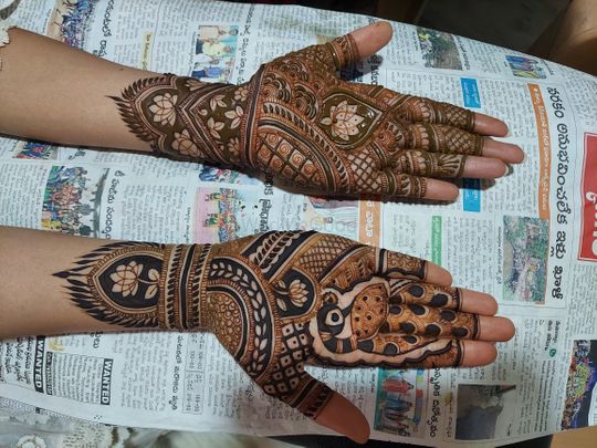 Avoid black, white henna this Eid' - News | Khaleej Times