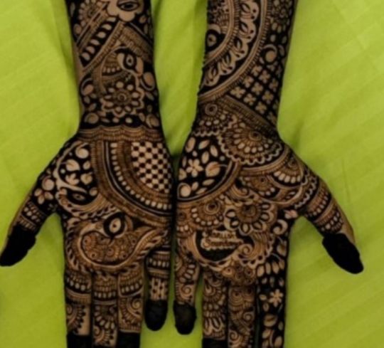 Elegant Indian and Arabic Mehndi Designs , Vishu Ladies Beau ky