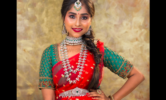 Half saree function vibes....😍 Outfit: @ss_queens_wardrobe  Jewellery:@jewelsbysindhu Makeover by Jyothi #saree #function #goodvibes  ... | Instagram