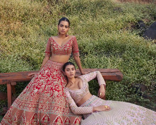 Buy Designer Bridal Lehenga & Wedding Lehenga Choli Online