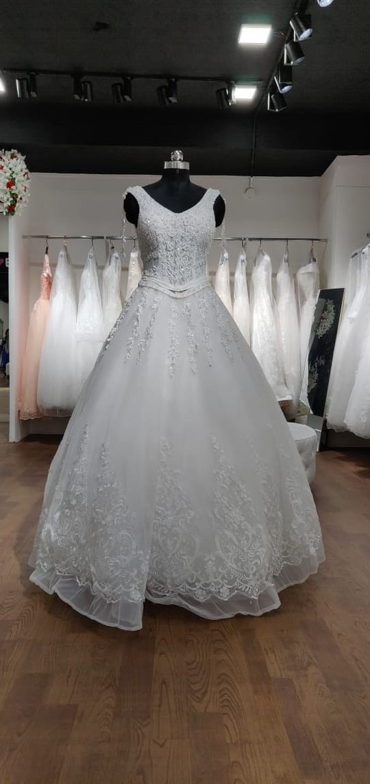 Ashnah bridals clearance