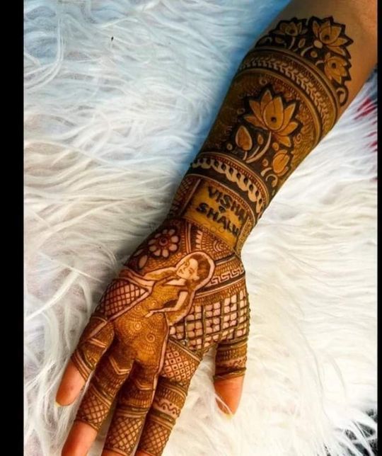 Aman Mehandi and Tattoo Artist