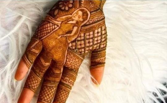 12 Ideas of Business with Mehndi Designs | PPT