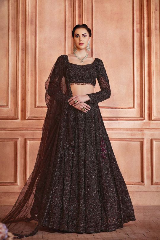 Where can I buy cheap pre-stitched lehengas in Mumbai? - Quora