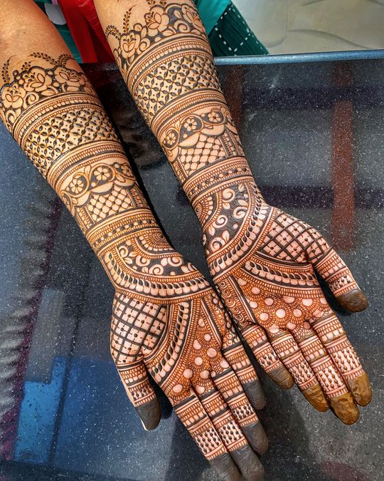 Bridal Mehndi Ideas: Bride Mehndi Ideas for Hand & Leg l iTokri आई.टोकरी