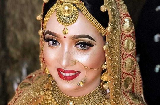 Hd Airbrush Make Up - Light Party Make Up at best price in Noida