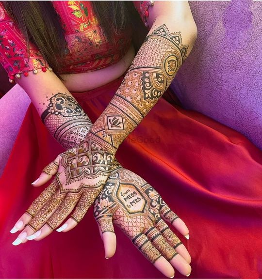 Simple Bridal mehndi designs❤️ #varshika_mehandi_designs #artist #henna  #hennaartist #tattoos #art #mehendi #mehandi #mehndi #arts #... | Instagram