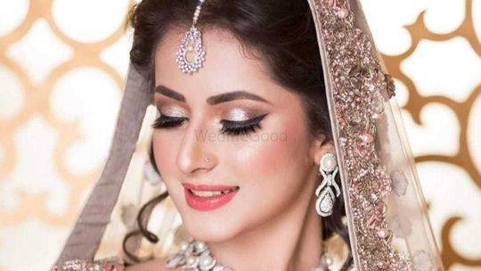 Top 40 Bengali Bridal Makeup Artists in Lal Kothi with Prices