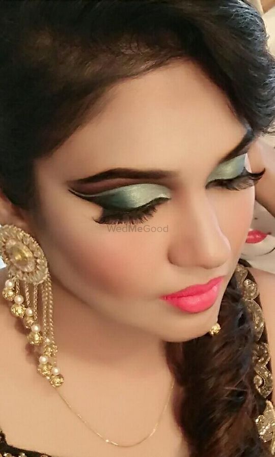 Blush women's beauty sale salon bridal makeup studio