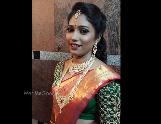 makeup-artist-job-vacancies-in-bangalore-saubhaya-makeup