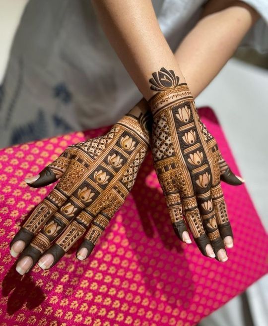 Deepa Mehandi Artist - Price & Reviews | Mehndi Artist in Lucknow