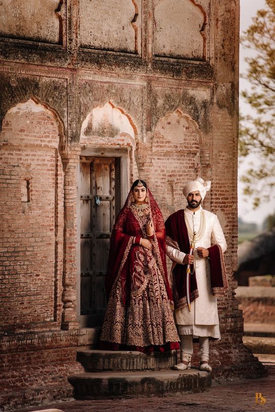 20+ Gorgeous Matching Wedding Outfits For The Trendy Bride And Groom |  WedMePlz