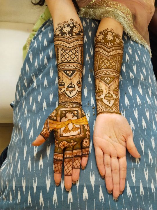 Rajasthani Mehendi Artist - Portfolio | Mehndi Artist in Ajmer