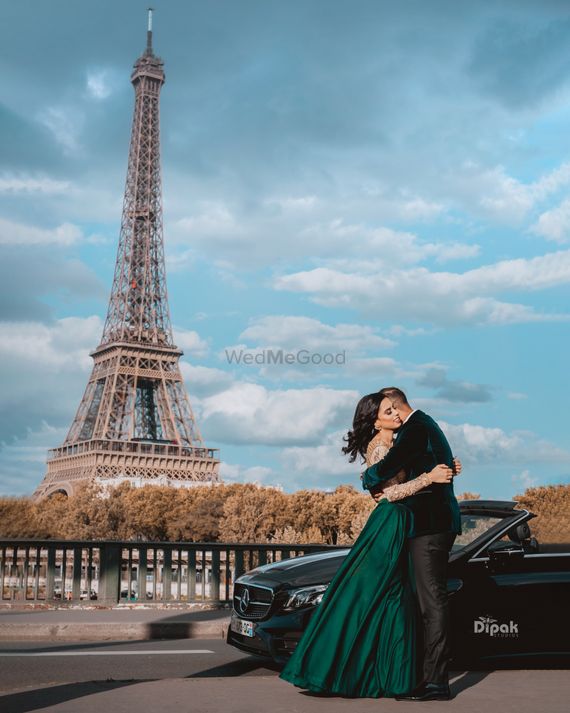 Photo Of Destination Pre Wedding Shoot In Paris