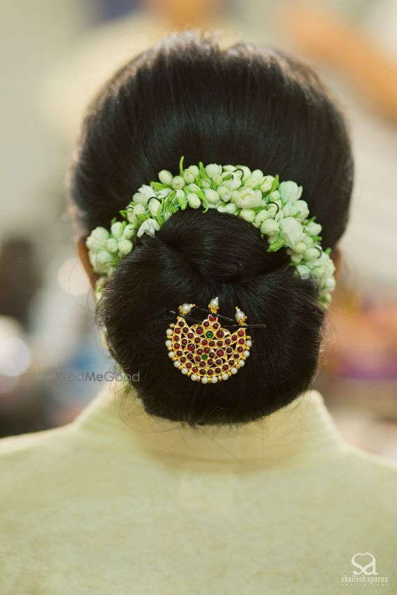 Photo Of South Indian Bridal Bun With Gajra And Hair Ornament