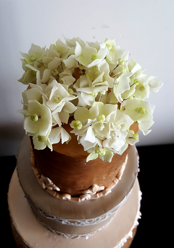  wedding  cakes  Indulgence A Smile in Every Bite 