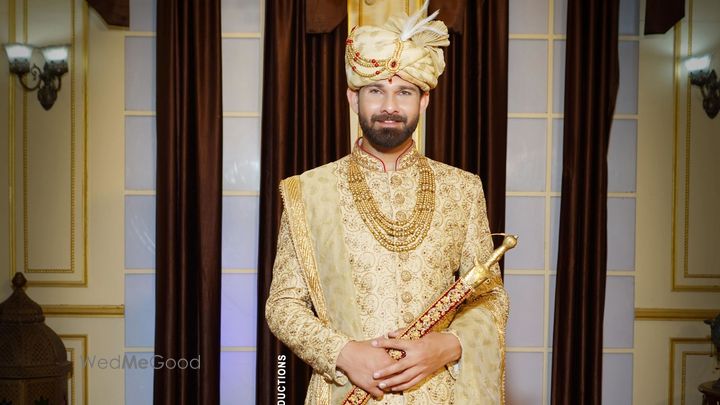 Where to find Sherwani on rent in Maninagar