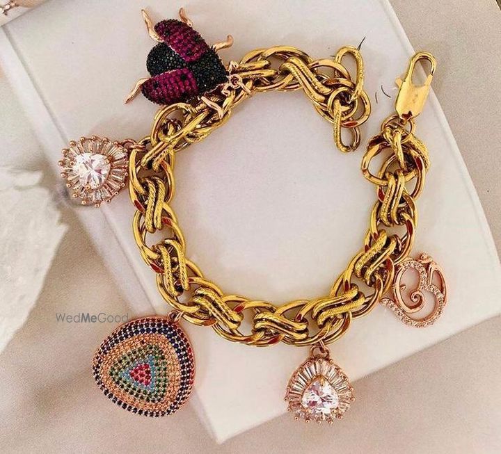 Imitation jewellery lokhandwala online