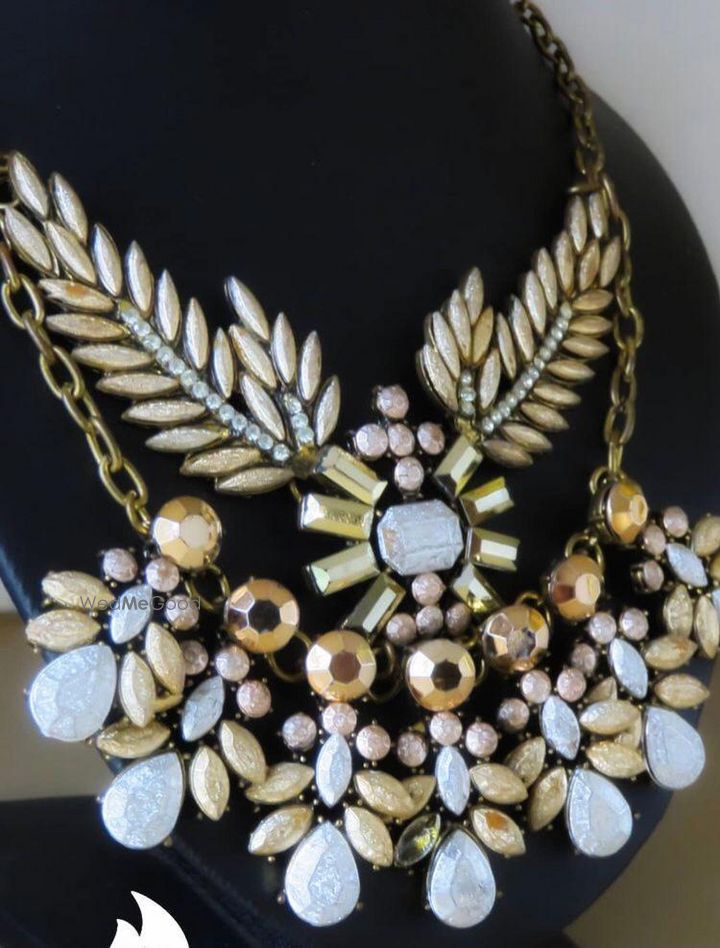 Imitation jewellery lokhandwala sale