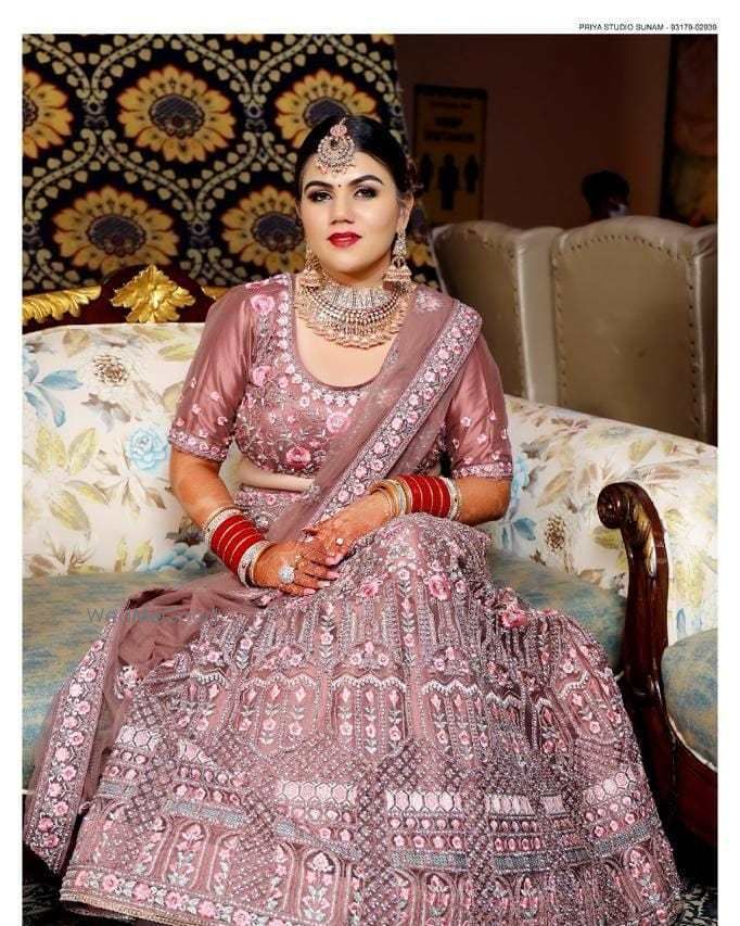 Salon roots bridal top