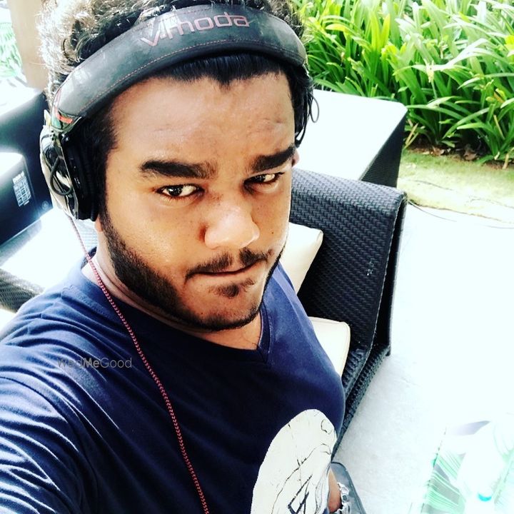 Sam Modi's Instagram, Twitter & Facebook on IDCrawl